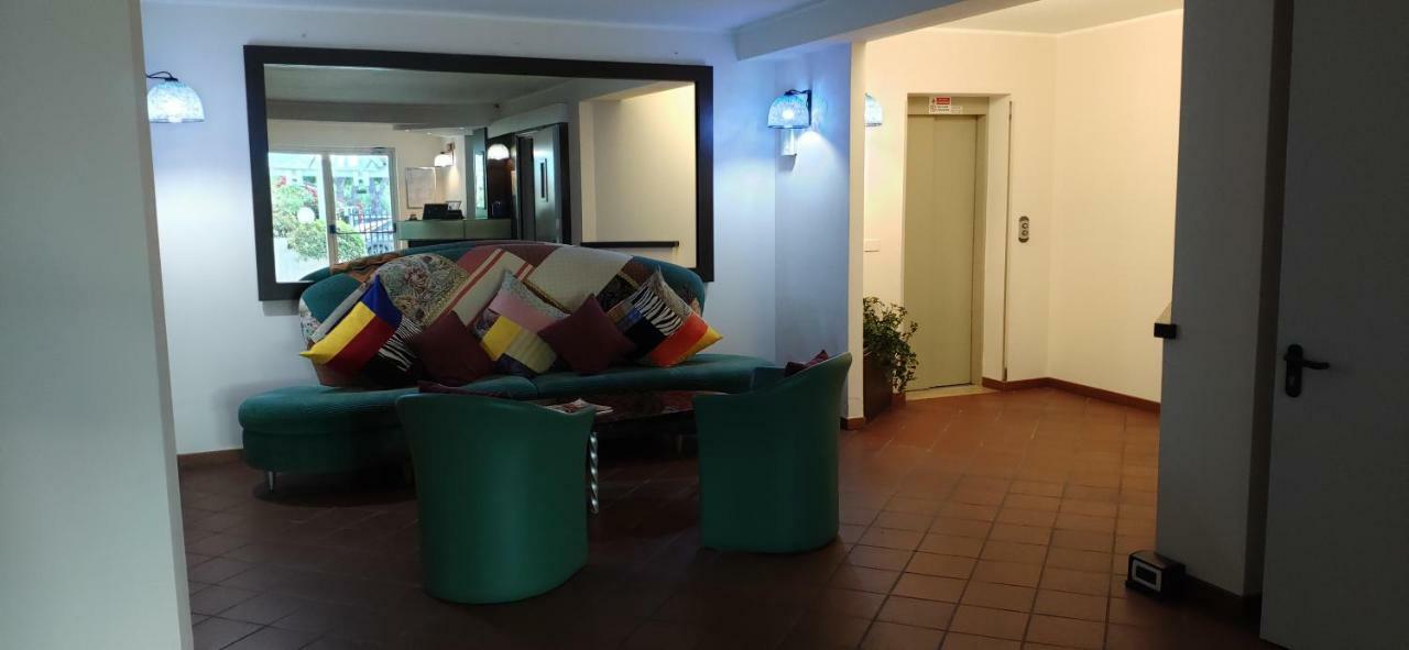 פרדורה Beach Hotel Eurovil מראה חיצוני תמונה